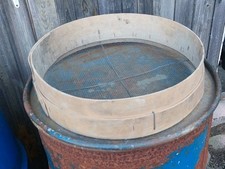 Großes altes Getreidesieb