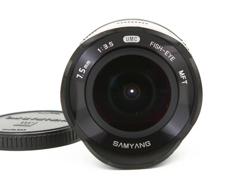 Fast neuwertig samyang 7 5 - [fast, neuwertig]