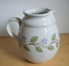  Ody Keramik Vase Tischvase Blumenvase Krug Henkelkrug creme weiß bemalt wie neu