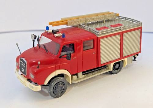 Preiser feuerwehr man - 1:87,