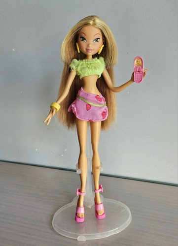 2004 winx club flora - winx, city
