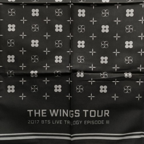 Bts the wings tour - 2017, goods