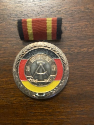 Verdienstmedaille der ddr - verdienstmedaille,