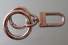 LOUIS VUITTON, schöner SCHLÜSSELANHÄNGER mit ORIGINAL-KARABINER, TOP