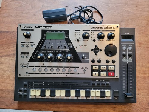 Roland 307 - roland, mc-307