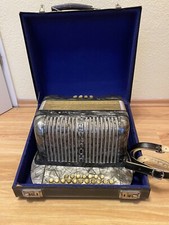 Hohner  Club II B Akkordeon mit Originalkasten und 2 Lernheften