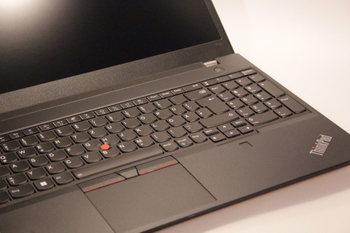 P15v r7 6850h - 1a, g3