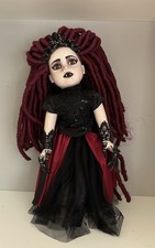 OOAK 18" Vinyl Gothic Vampir