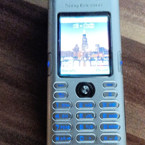 Sony ericsson k600i - sony,