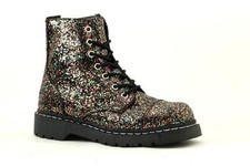 T.U.K. T2215 TUK Anarchic