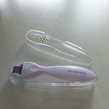 Micro Needeling Roller von Beate Johnen. Eindringtiefe 0,3mm 