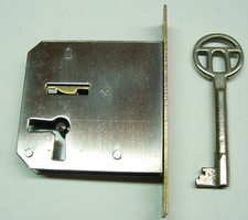 379 Möbel Einsteckschloss 40mm links 16,4 x 84,0 mm vintage Schloss  mit Schlüss