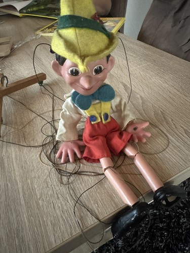 Pinocchio marionette der - marionette,