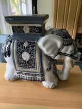 elefant blumenhocker