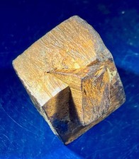 Pyrit XX, verwachsene