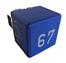 VW Original Relais # 67 Kraftstoffpumpe 857951253 Golf 1 17 2 19 1G 3 1H T3 NOS