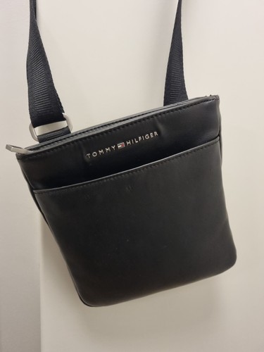 Schwarze tommy hilfiger - schwarze,