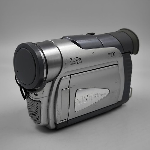 Jvc d30 700x digital - jvc,