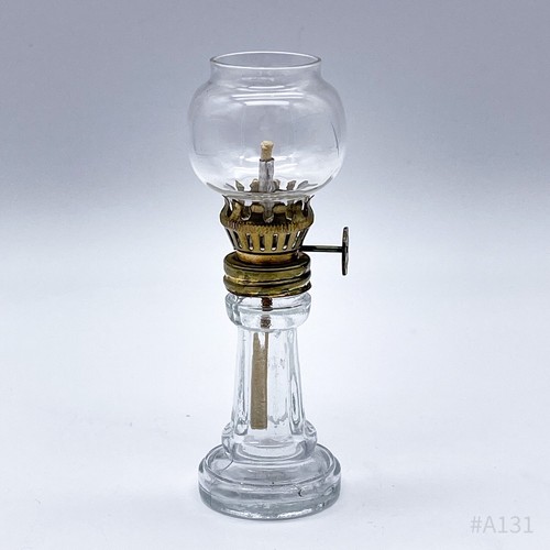 Vintage öllampe aus glas mit - vintage,