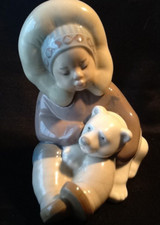 antike LLADRO  Porzellan FIGUR Eskimo Kind Mädchen mit Eisbär Neuwertig