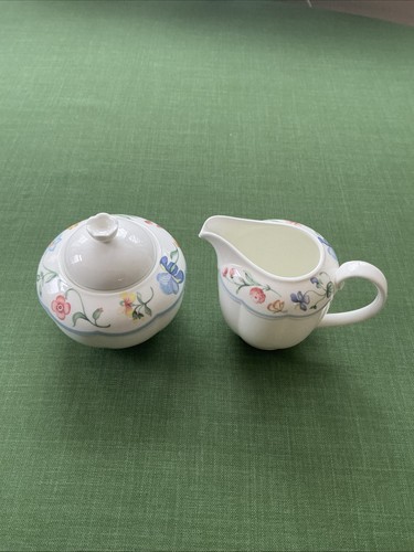 Zuckerdose und milchkännchen - zuckerdose,