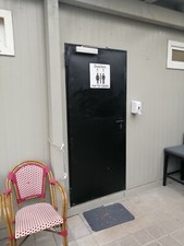 Duschcontainer Campingplatz Wohnmobilstellplatz mit Münzer und Boiler