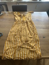 tolles Kleid senffarben weiße Streifen Zierknöpfe Schlitz Altarid State Gr M