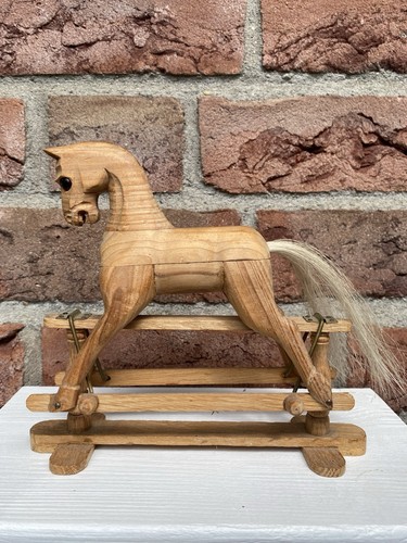Holz schaukelpferd mit kufen - holz,