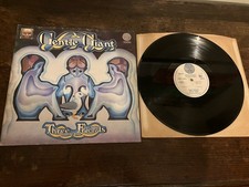 Gentle Giant Three Friends