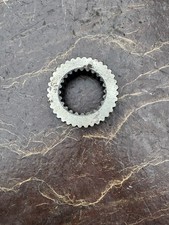 Zahnrad Halter vom Getriebe  Original Deutz DX 85-140/