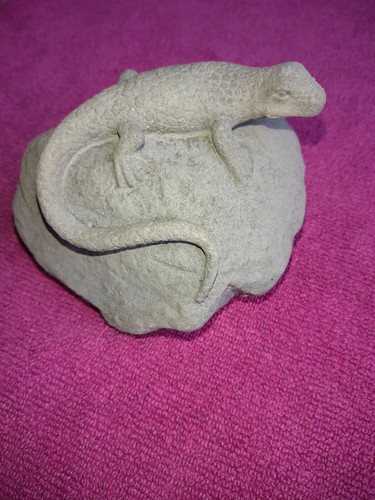 Sandstein skulptur eidechse - sandstein,