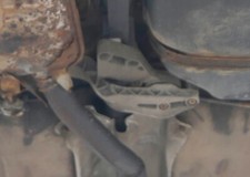 A4 80 Quattro Allrad Getriebehalter hinten Halter Achse 8A0599133B Hinterachse