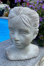 Große Putte Pflanzbüste