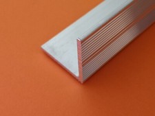 Aluwinkel Riffel Rutschschutz