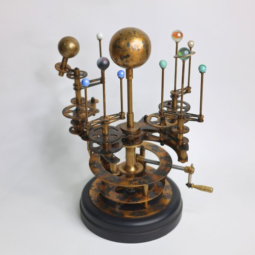 Handgefertigtes mechanisches