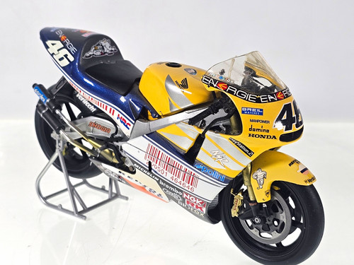 Minichamps valentino rossi - minichamps,