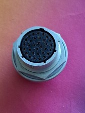 1x Einbaubuchse RFT 32polig SEG100D AAG100 LLV100 GW100 R&S NOS