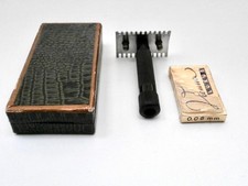 Alter Rasierhobel mit Bakelit