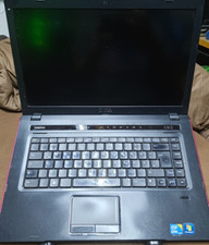 DELL Vostro 3500 Intel i5 Defekt Rot