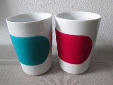 2 Kaffeebecher Becher Kahla Touch Kaffee Tasse rot türkis Porzellan Samt Silikon
