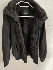 schwarze kuschelige Jacke XS