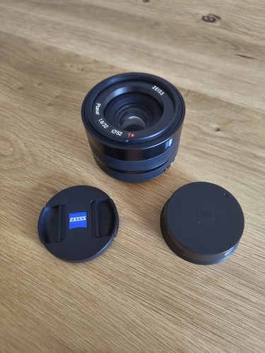 Zeiss touit 32 fujifilm - zeiss,