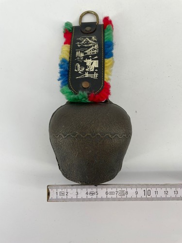 Alte kuh glocke mit - kuh-glocke, lederband