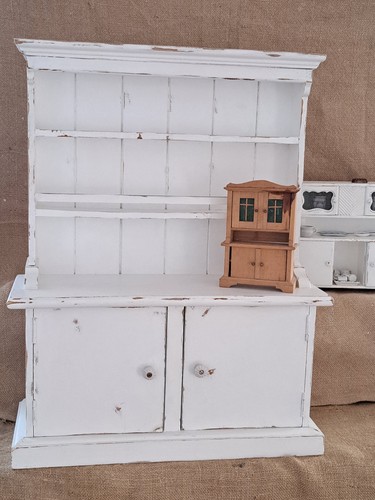 Alter großer puppenschrank - großer,