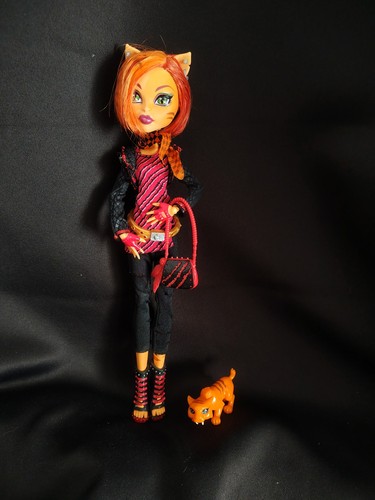2011 monster high toralei - monster,