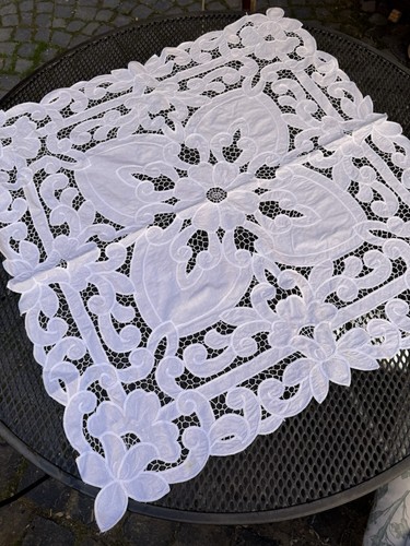 Vintage mitteldecke richelieu - vintage, mitteldecke,