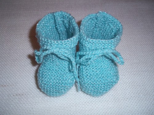 Handgestrickte babyschuhe - handgestrickte,