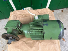 Winkelgetriebemotor 400V SEW 550W N2700/ 132 U/min Welle 20mm Papfeder6x30