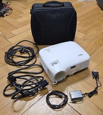 NEC LT25 Beamer / Projektor + Tasche + HDMI Adapter & Kabelset