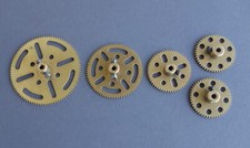 Märklin Metall 5 große und mittlere Zahnräder, wie neu!